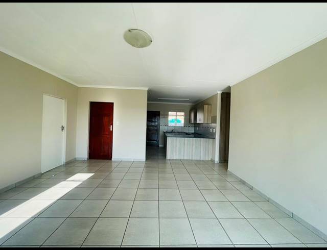 3 BEDROOM COMPLEX FOR SALE IN WATERKLOOF